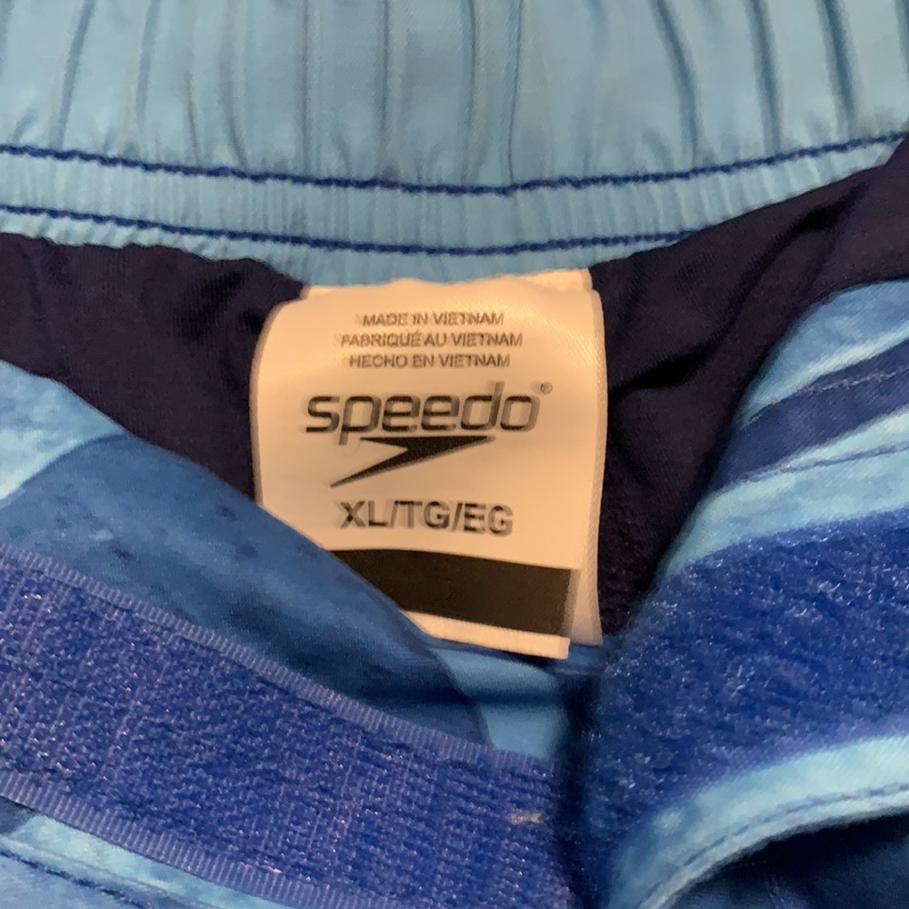 Men’s Speedo Swim Trunks - Picture 4 of 10